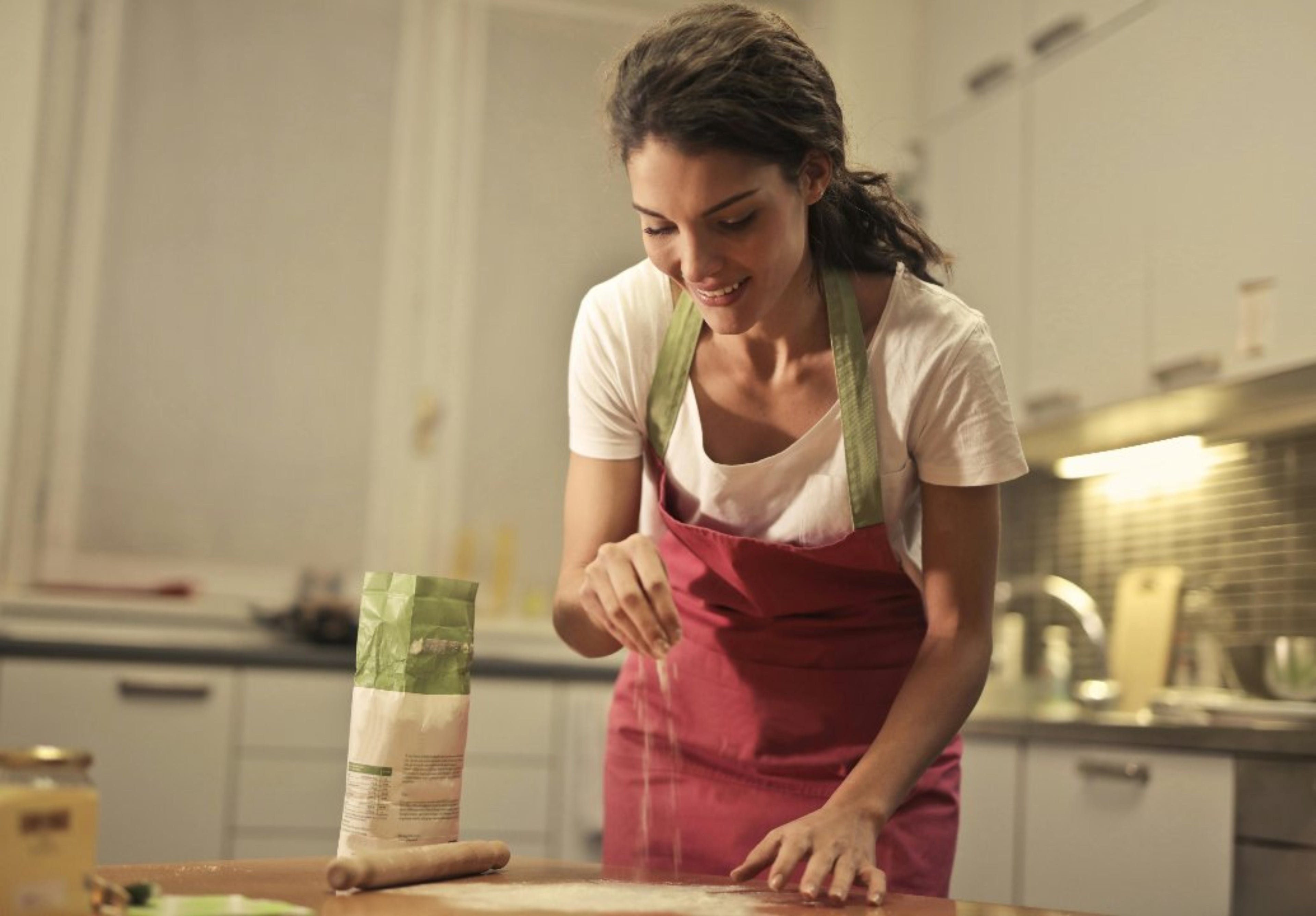 Linen apron designed for stylish use in kitchens and workshops