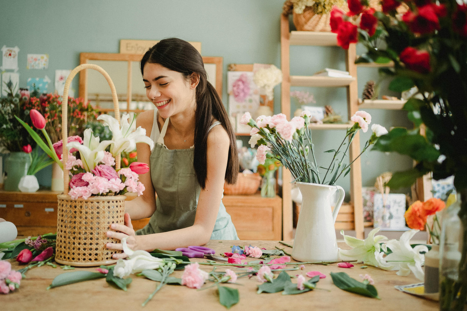 Linen apron designed for stylish use in kitchens and workshops